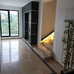Hotel The Marine