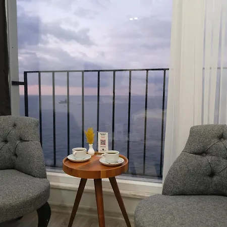Hotel The Marine 3*
