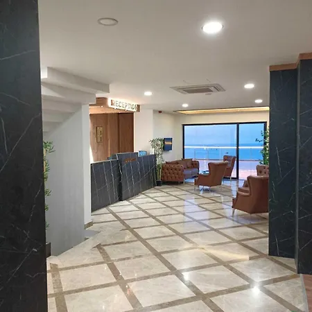 Hotel The Marine 3*