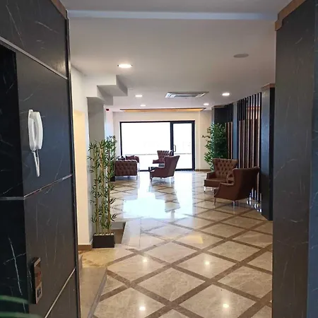 Hotel The Marine